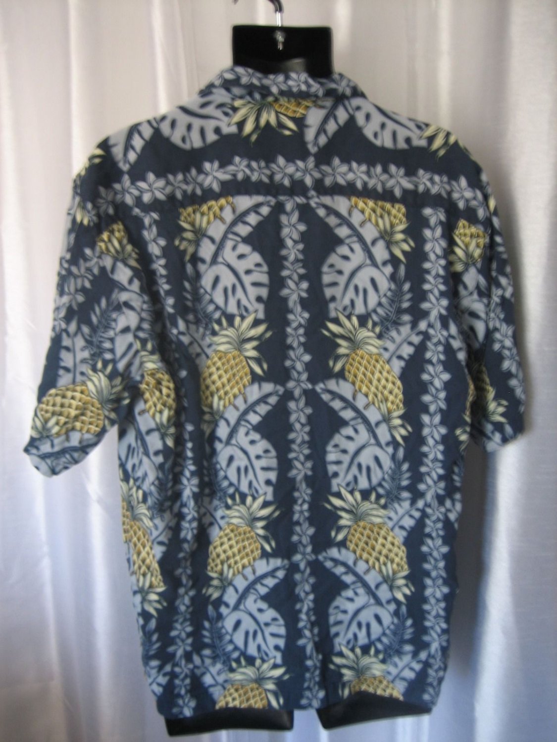 Tommy Bahama Men's Blue Hawaiian 100% Silk Button Down Shirt Sz M Pre-Owned