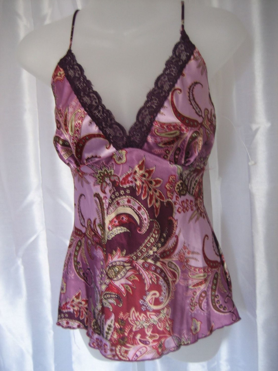 Junior Size Purple/Lavender Paisley Spaghetti Strap Camisole Shirt Sz M PreOwned