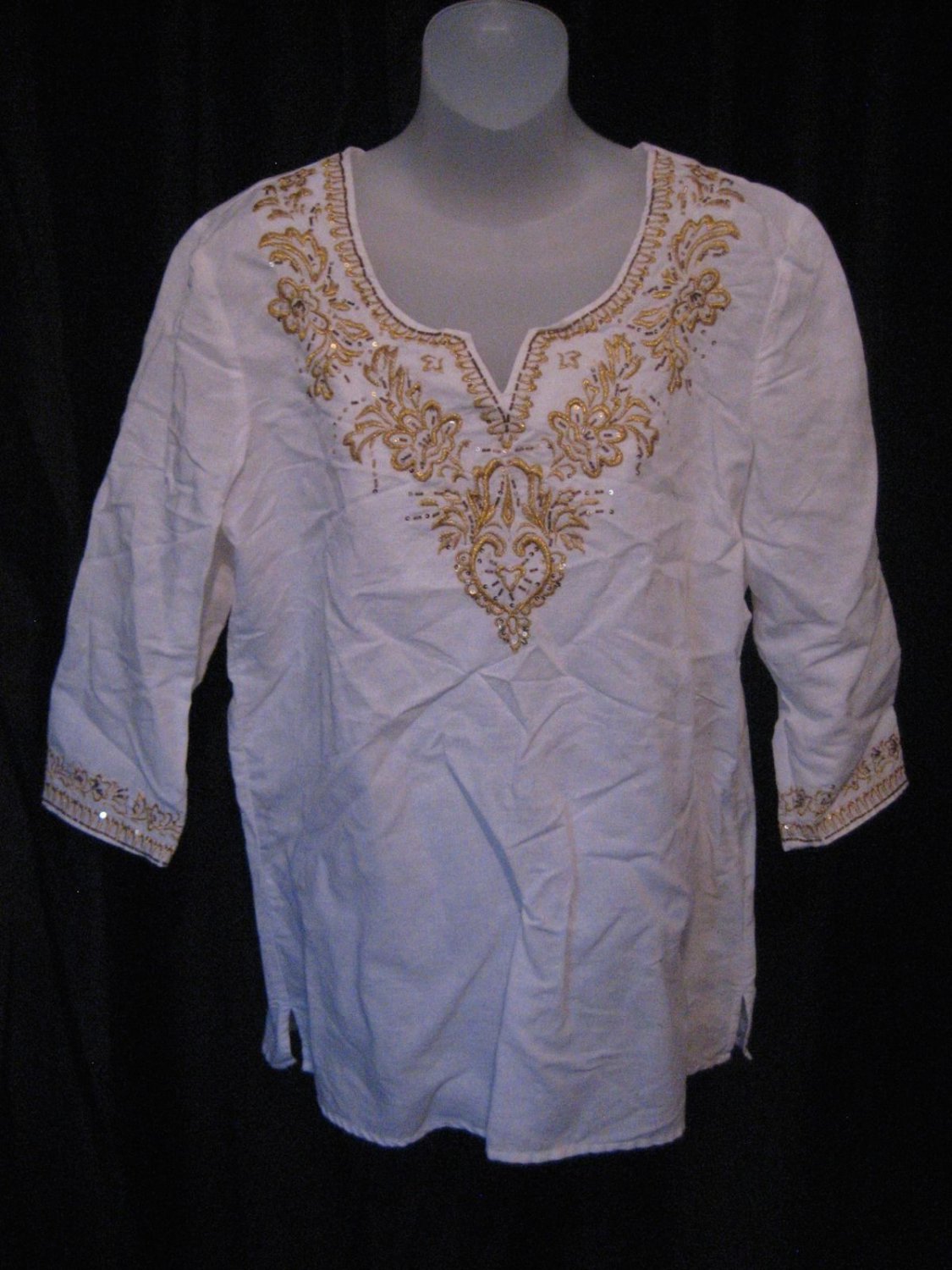 Jaclyn Smith  Junior Size White & Gold Beaded Tunic Shirt Sz Large Pre-Owned
