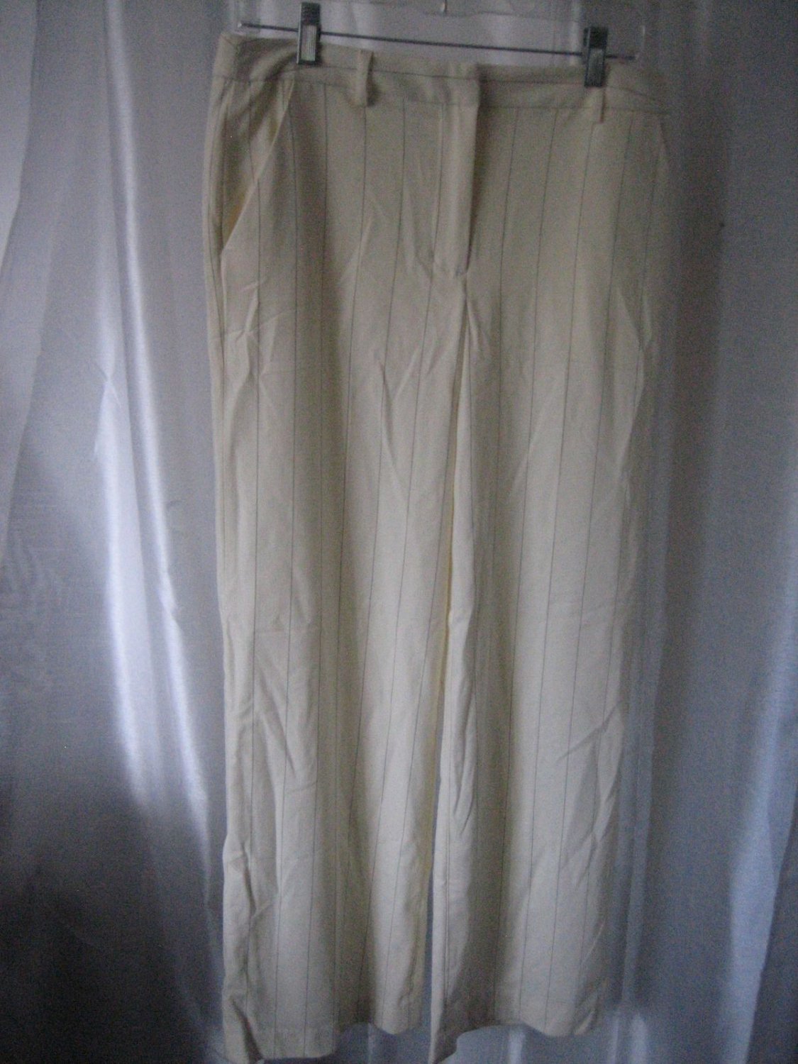 Merona Taylor Pant Junior Size Shell Strip Cream/Black Pin Striped Sz 10 NWWT