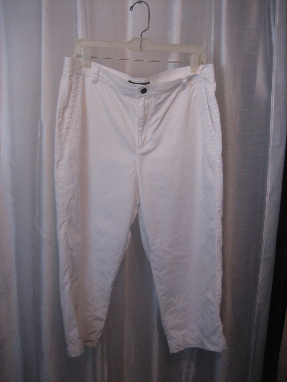 Liz Claiborne Women's White 100% Cotton Capri Pants Sz 14 Pre-Owned