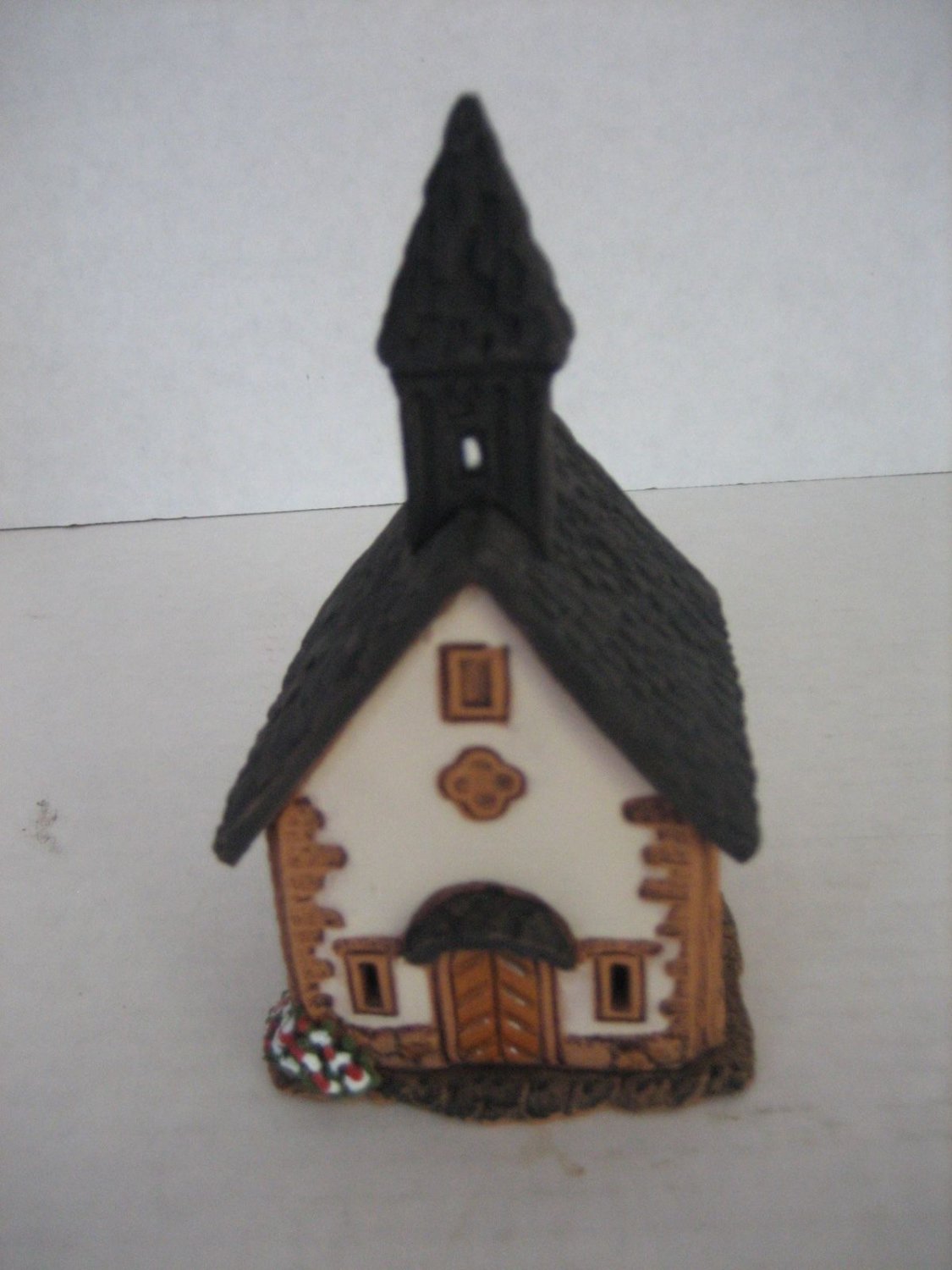 Midene RH Rudesheim Handmade Decorative Pottery Church Table Decor 5.5 in.T NWWT