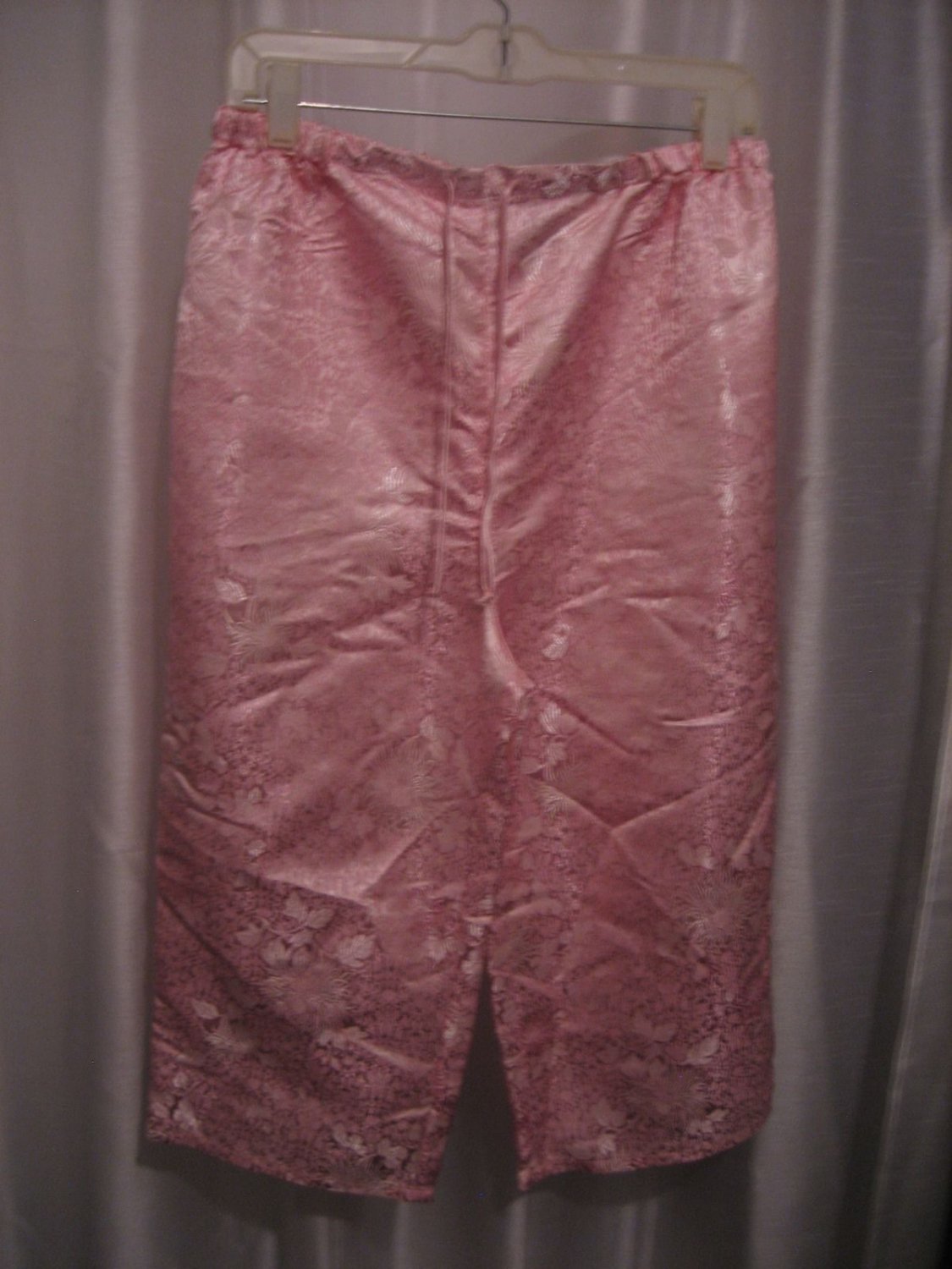 Mandarin Blue Juniors Asian Print Pink Capri/Cropped Pants SZ M Pre-Owned