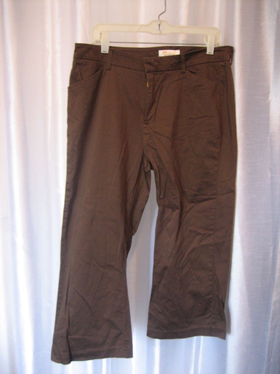 Lee Women's Brown Capri/Cropped Pants 97% Cotton/3%Spandex Sz 13/14 Pre-Owned