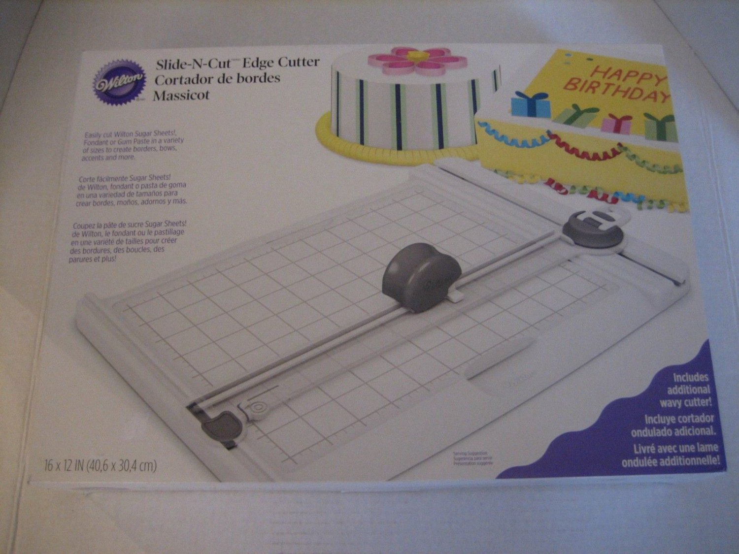 Wilton Slide N Cut Edge Cutter 16x12in. Easy Cut Sugar Sheets/Fondant/Gum Paste