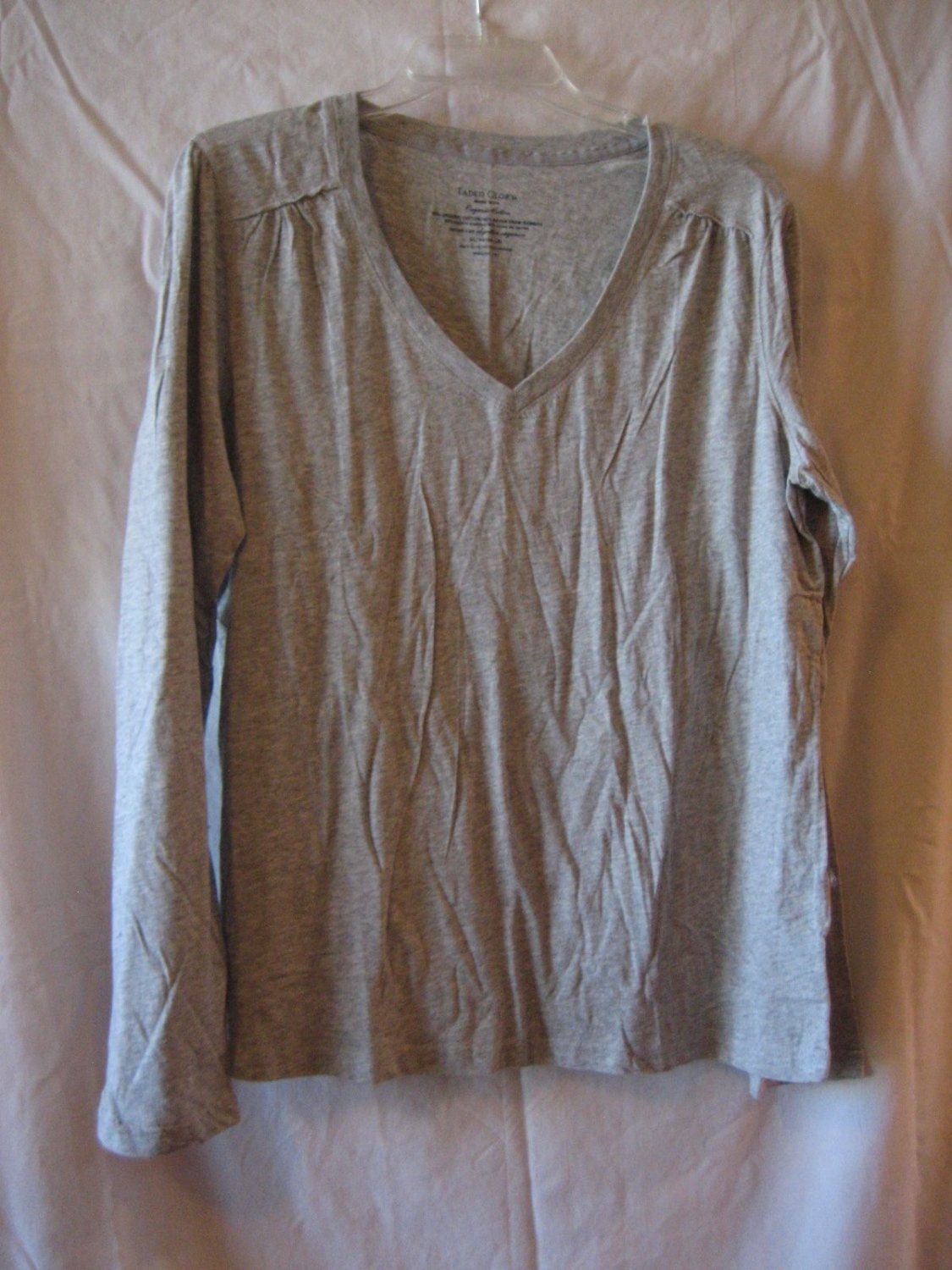 Faded Glory Junior Size Grey Long Sleeve V Neck Shirt Sz XL (16-18) Pre-Owned