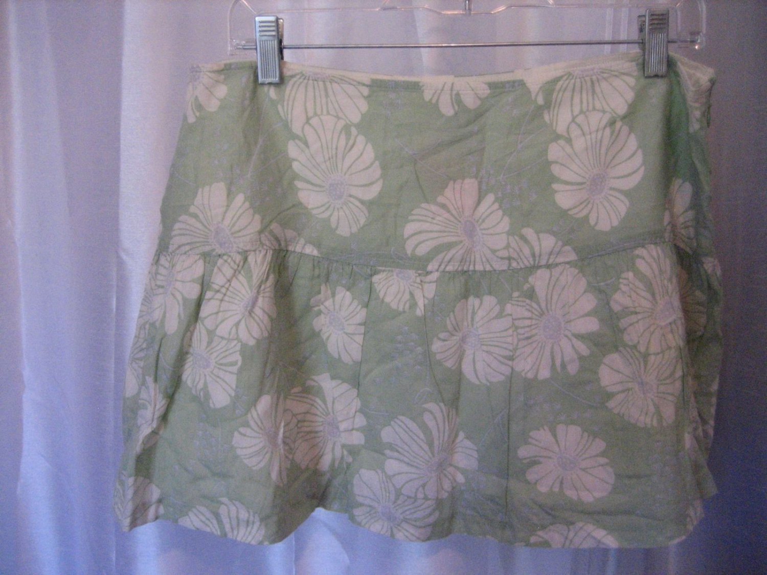American Eagle Outfitters Junior Size Mint Green Floral Skirt Sz 12 Pre-Owned