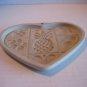 The Pampered Chef Hospitality Heart Family Heritage Stoneware Heart Cookie Press