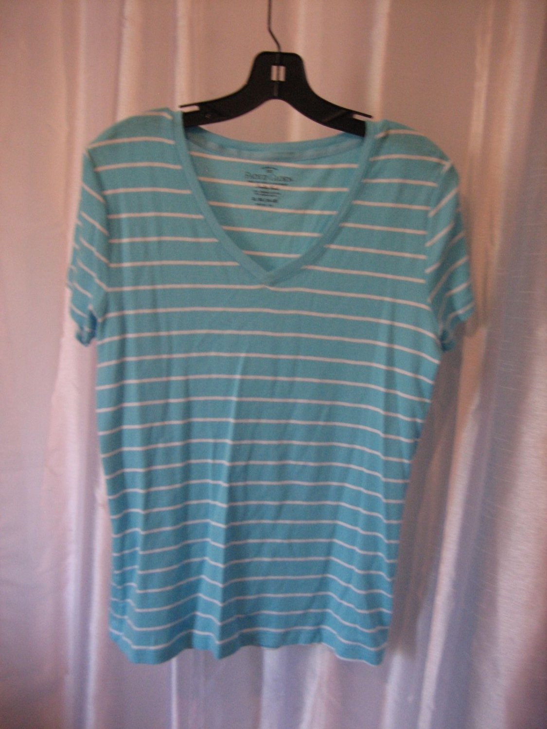Faded Glory Junior Size Aqua & White Striped V Neck Shirt Sz XL/16-18 Pre-Owned