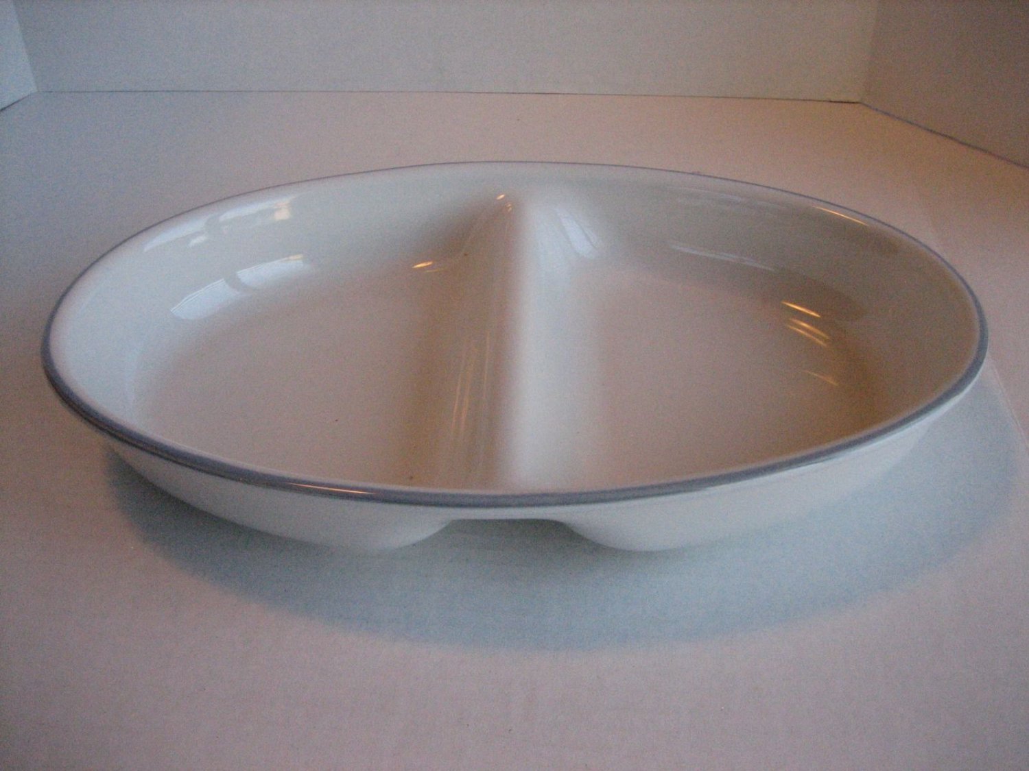 Pfaltzgraff White & Blue Oval Ceramic 2 SIded Serving Bowl 8.5W Made in USA New