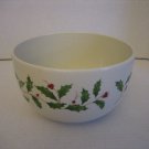 Lenox Holiday Holly & Berries Porcelain 7in.R. Serving Bowl 4 in. Deep Pre-Owned