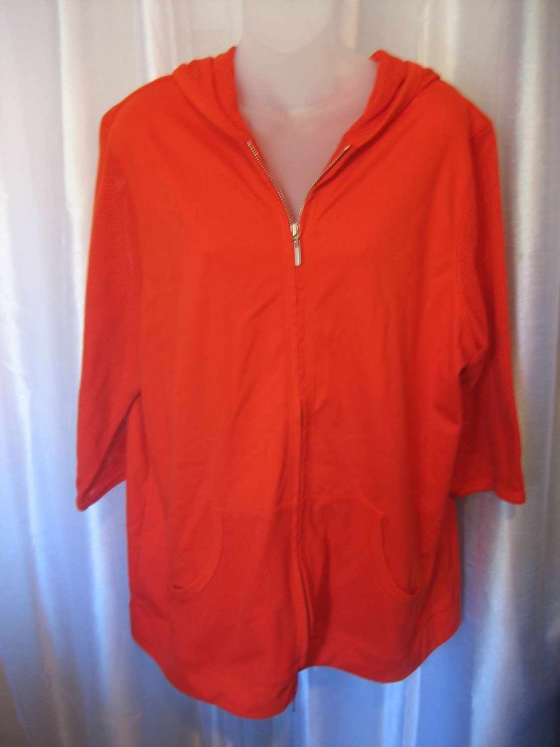 Avenue Women's Red Front Zipper Hoodie 3/4 Sleeve Jacket Sz 14/16 Pre-Owned