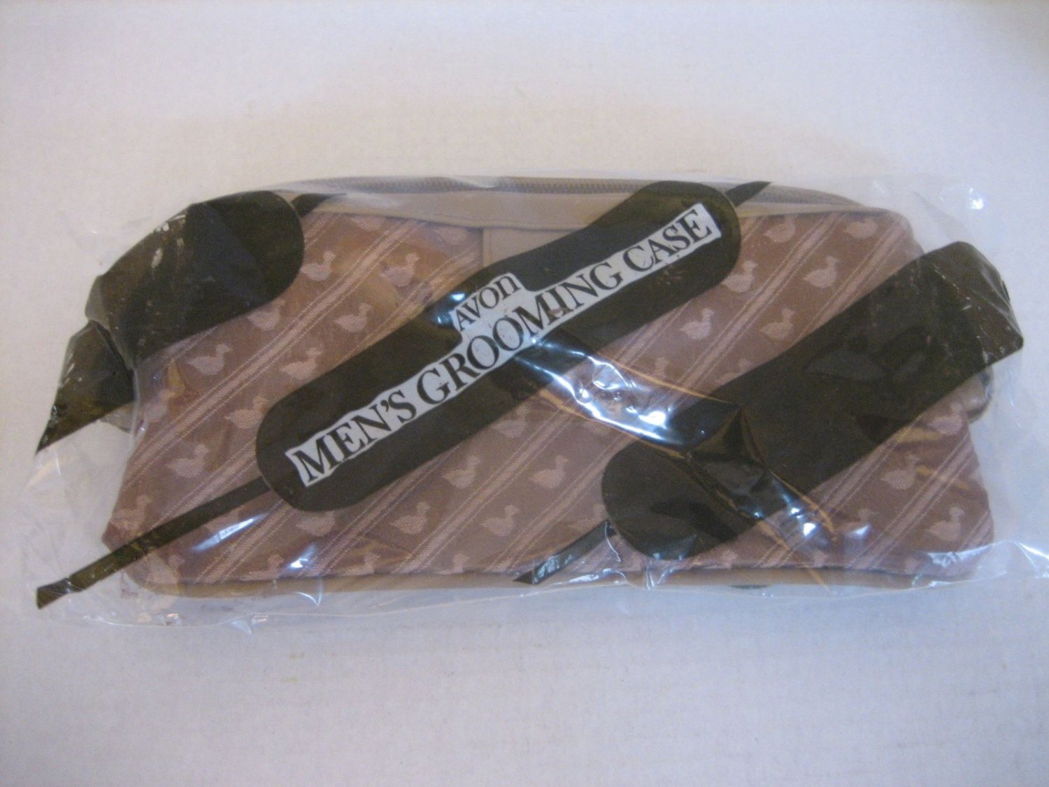 Avon Men's Brown Fabric Grooming Travel Case Zipper Closure 9in.L x 5in.T New