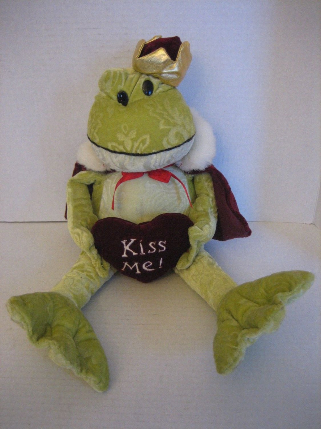 Toy Works Green Frog Prince Kiss Me Plush Stuffed Animal 16in.Lx5in.W Pre-Owned