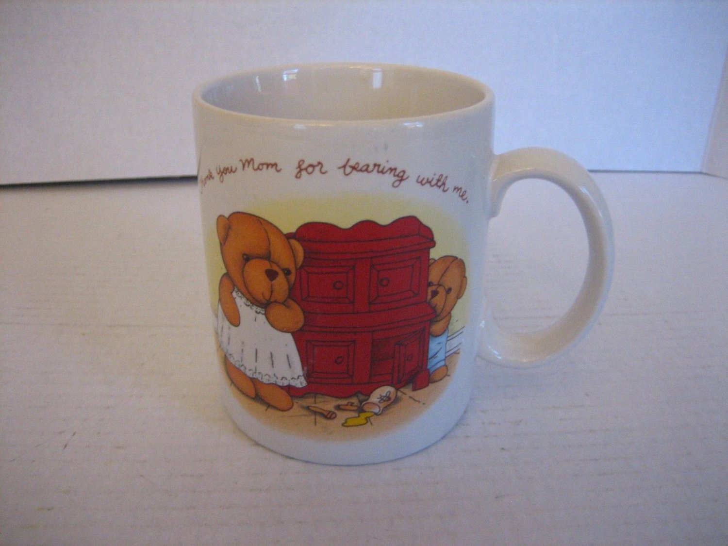 Avon Thank You Mom for Bearing with Me Ceramic Coffee Mug Cup 3in.W x 4in.T NWNT