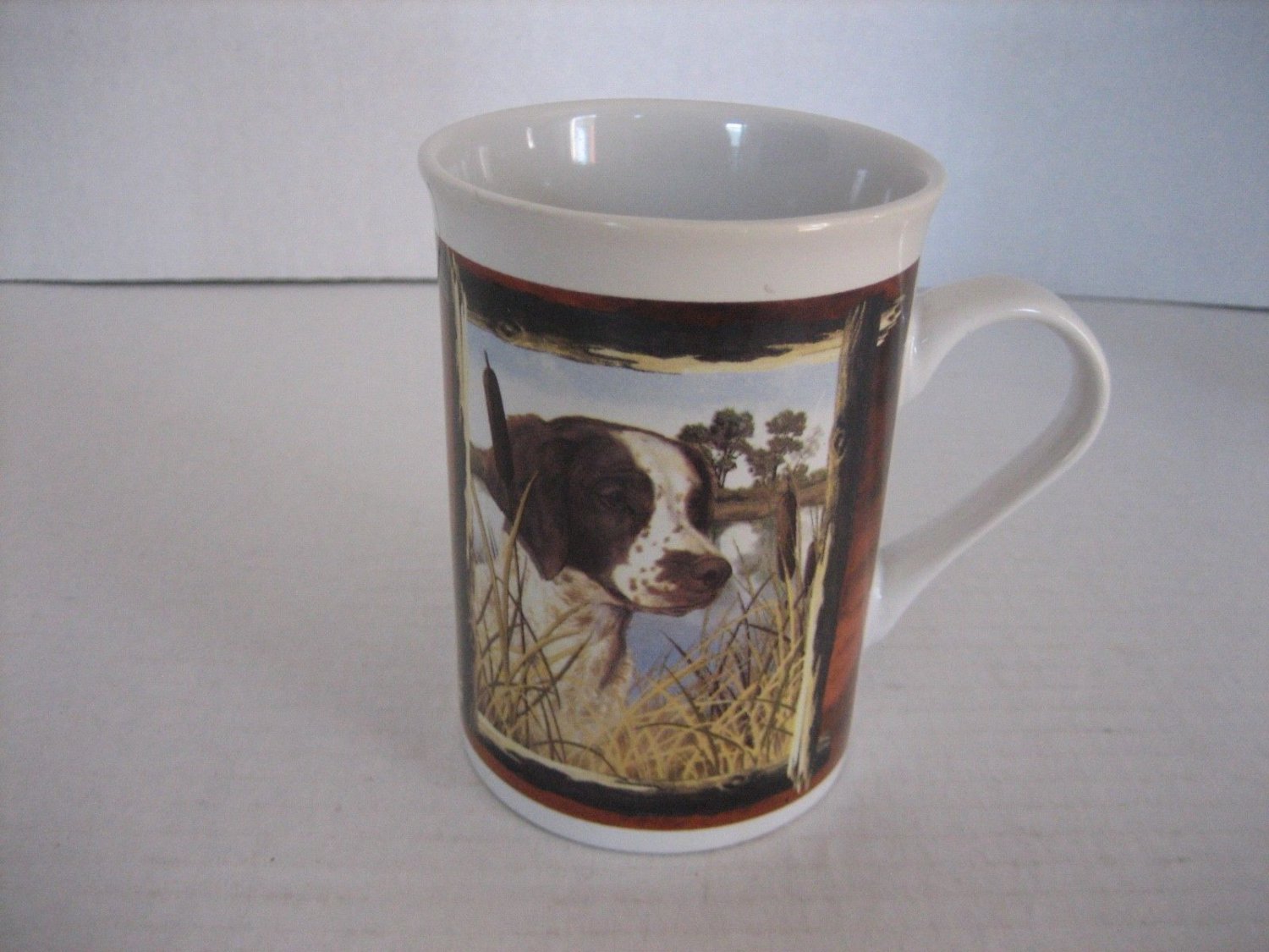 Designpac Brown & White Hunting Dog Ceramic Coffee Cup/Mug 4in.T. x 3in.W. NWNT