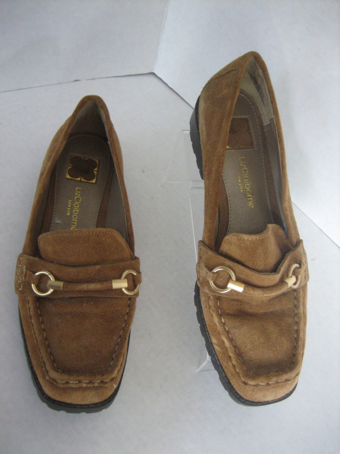 Liz Claiborne Miggy Tan Suede Loafer Style Low Heel Shoe Sz 8 Pre-Owned