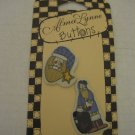 Alma Lynne Buttons Country Santa 1 Santa Face/Full Santa 2 Ceramic Buttons NWWT
