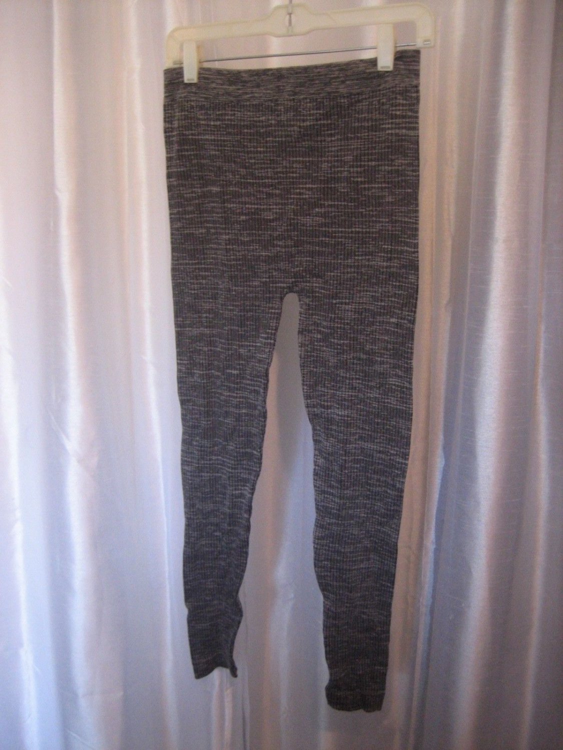 One Step Up Junior Size Patterned Knitted Dark Grey Leggings Sz L/XL NWWT