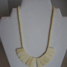 Vintage Women's Natural Cream Bone Fashion Bib Necklace 16 in.Length Pre-Owned