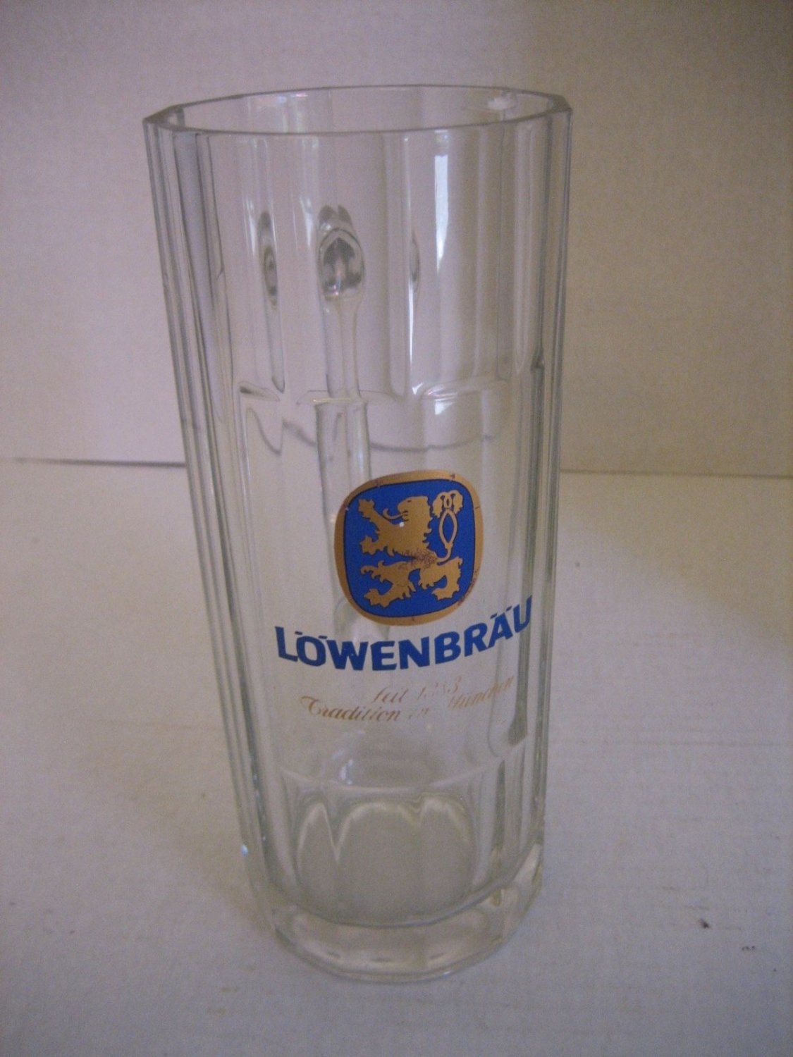 Lowenbrau Tall Clear Glass Beer Mug Stein 0,5L Pre-Owned 3in.W x7 1/2in.T
