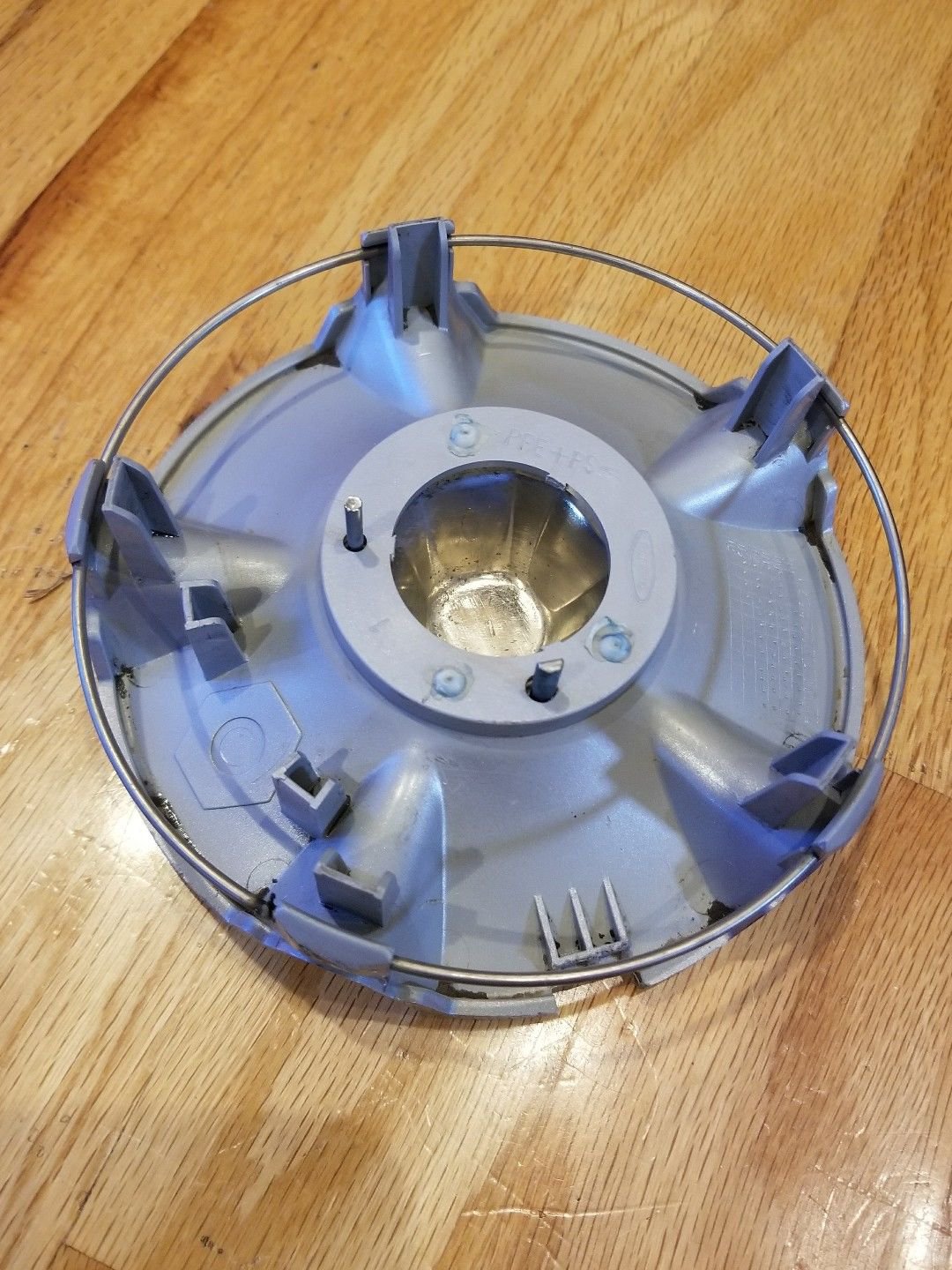 2000 2005 Toyota Celica GT Alloy Wheel Center Cap Hubcap p/n 4260320630