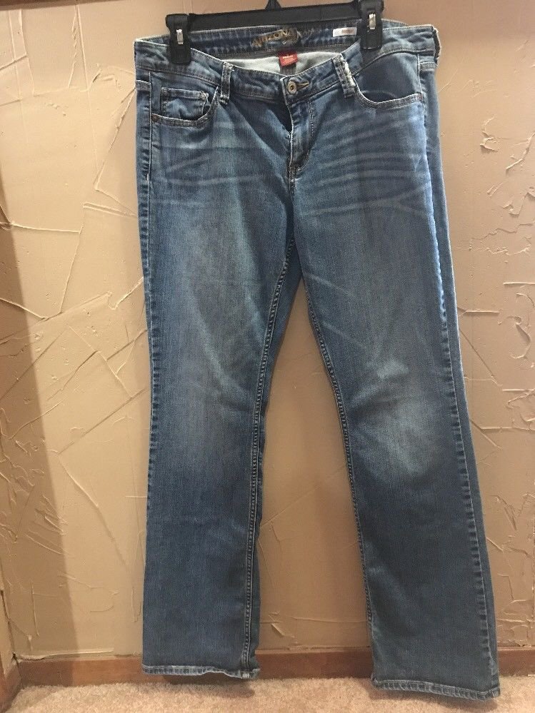 Juniors Arizona Size 13 Bootcut Blue Jeans