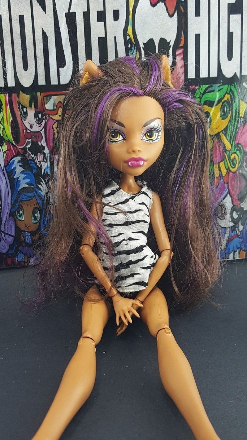 monster high doll with green and black hair