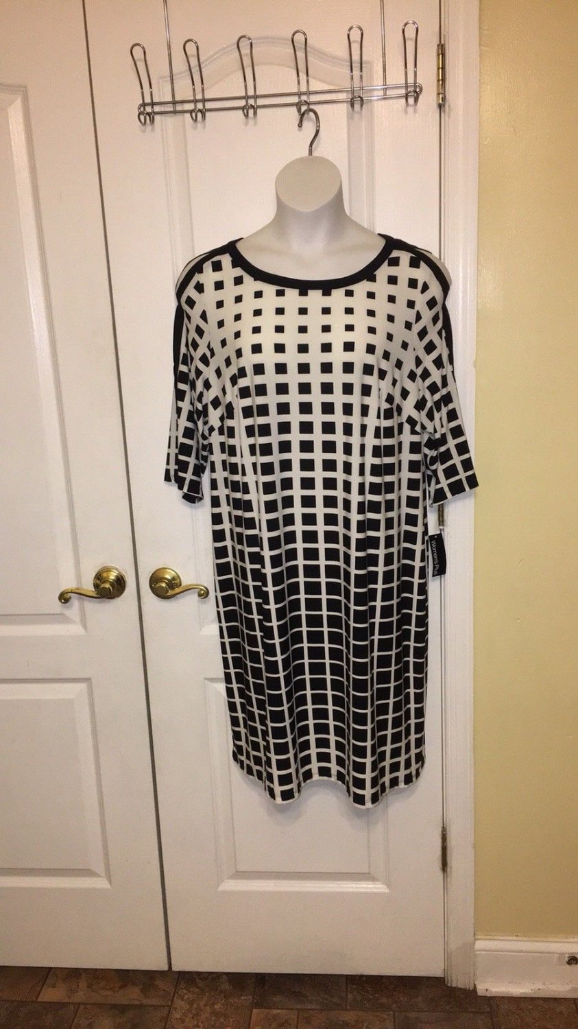 Studio 1 women&acirc;��s square print split sleeves dress Black/Ivory