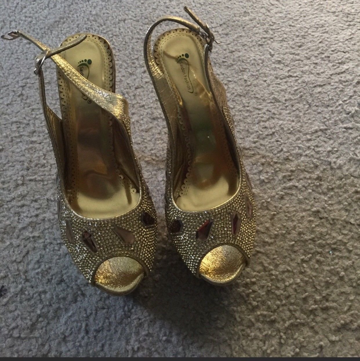 Beautiful Crystal open toe platform silhouette 8