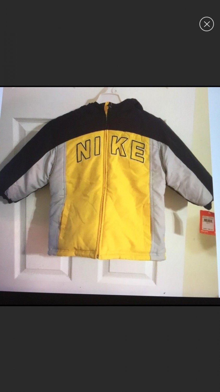 Nike padded toddler jacket varsity maize 4 USA