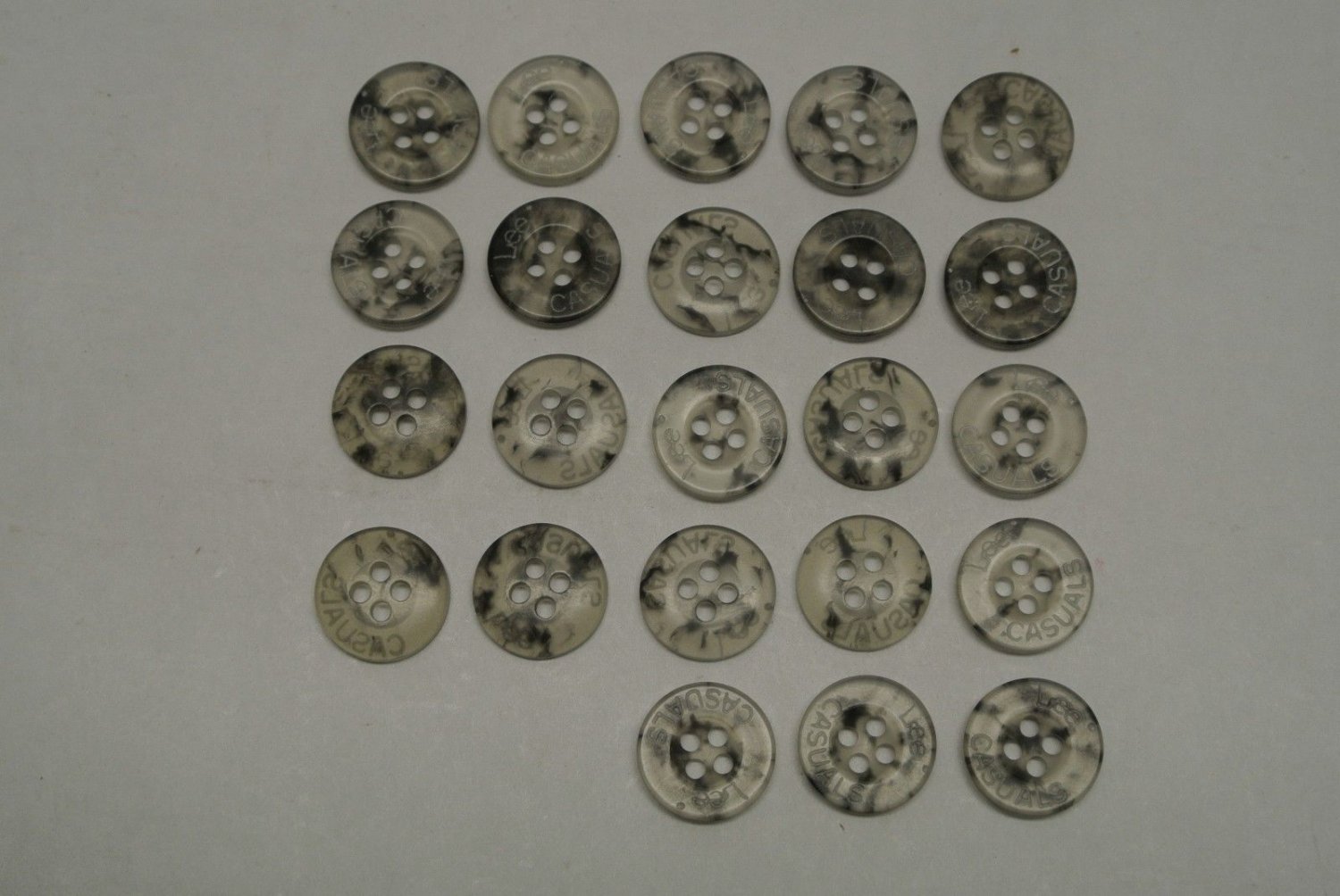 Lot 22 Replacement Lee Casual Flat Plastic 4 Hole Gray Swirl Shirt Blazer Button