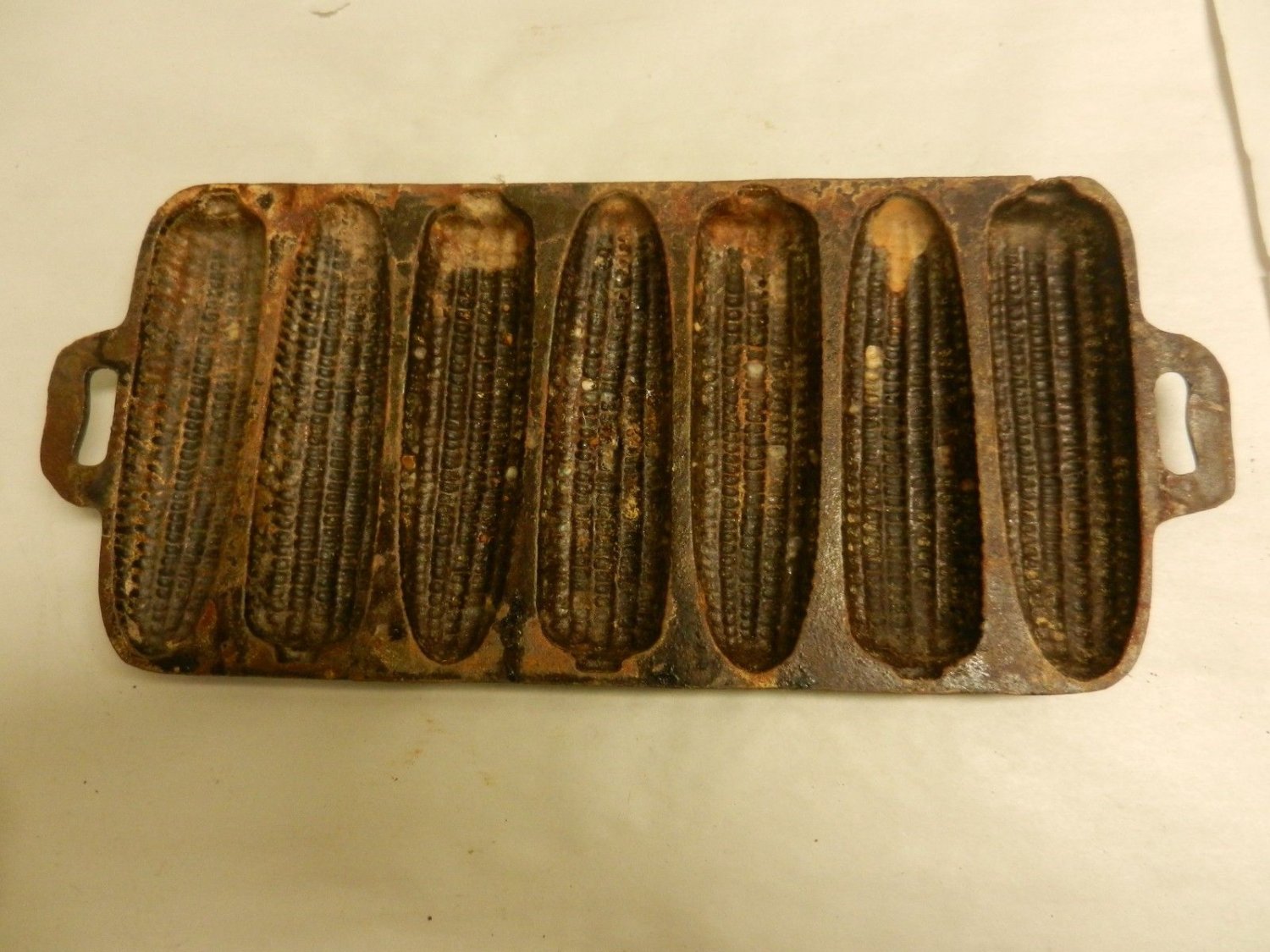 Vintage Cast Iron 7 Ear Cornbread Mold Baking Pan USA 26