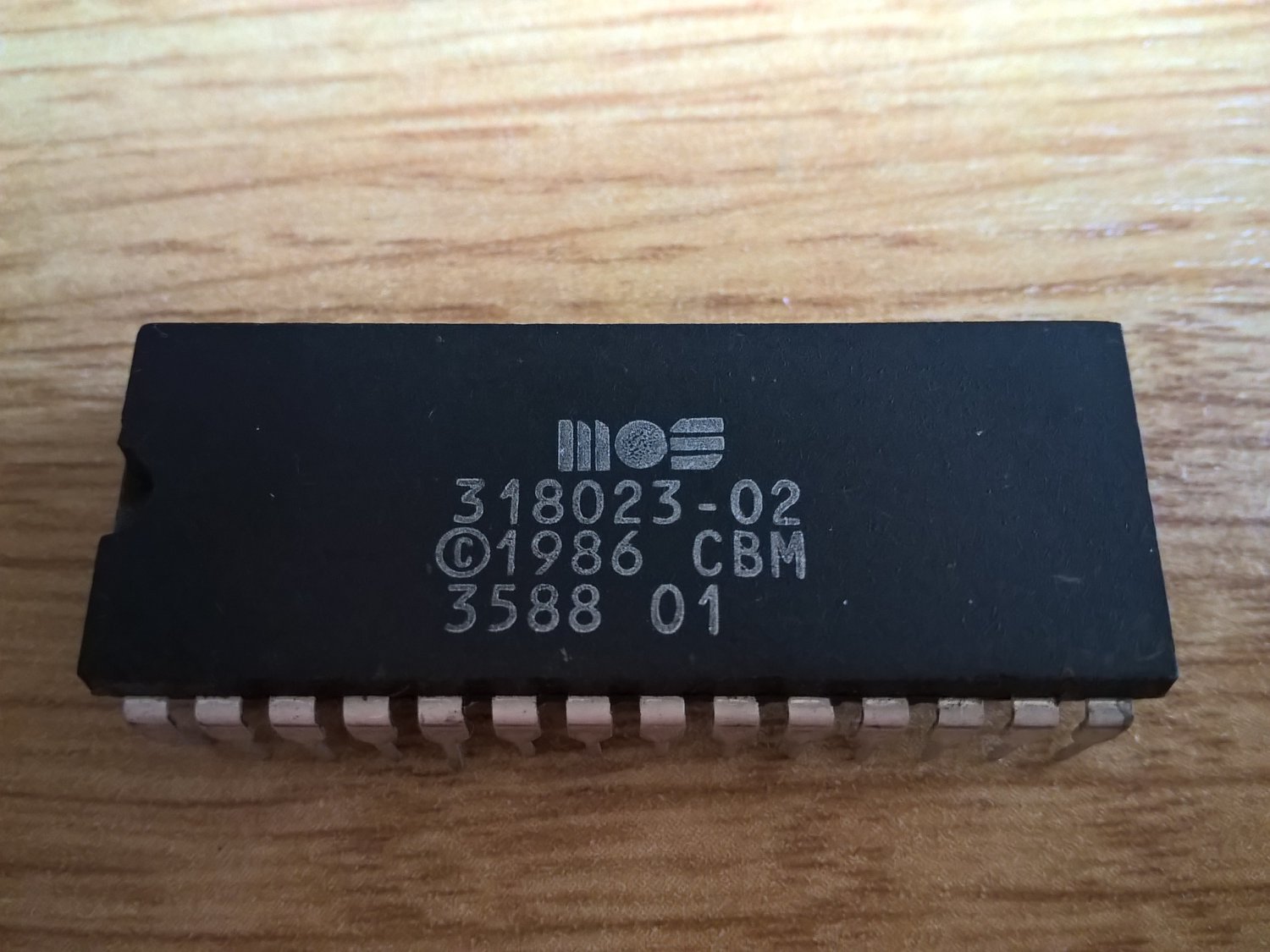 MOS 318023-02 Chip, NEW OLD STOCK, Commodore C128D Kernal ROM, C128DCR C128