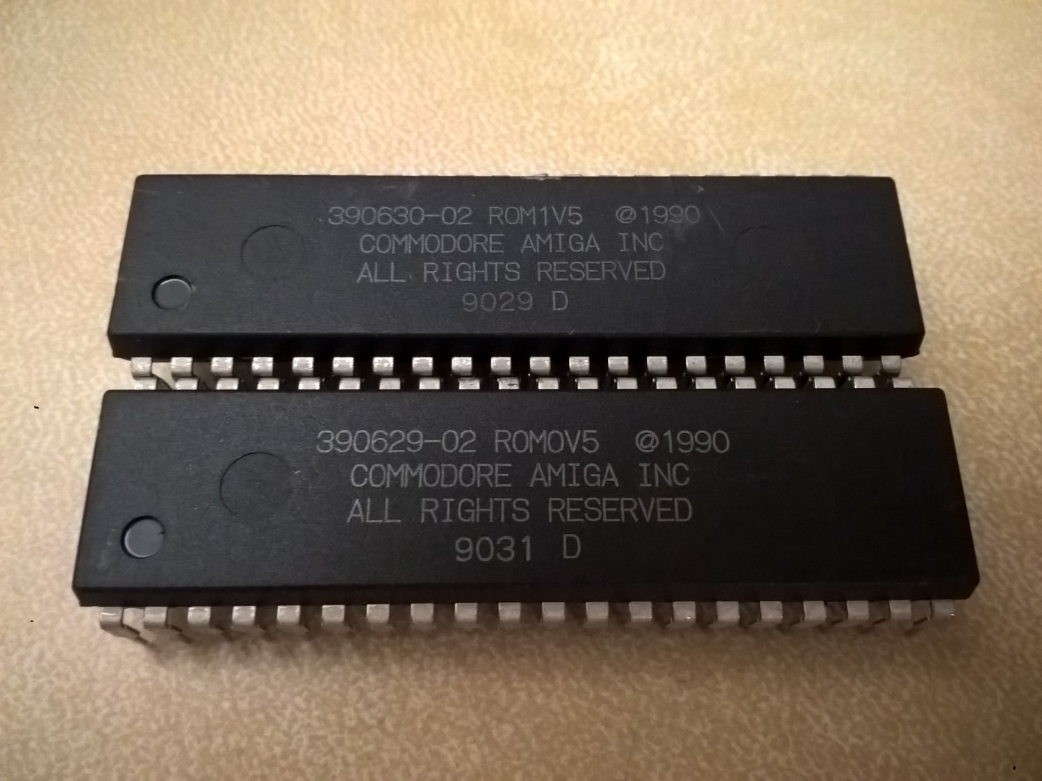 Genuine Soft-Kick Boot ROMs - Kickstart V1.4, Commodore Amiga 3000 390629-02 390630-02