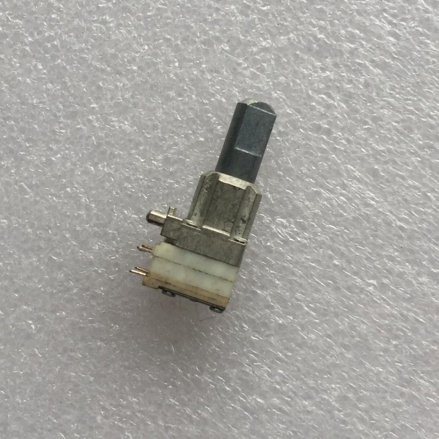 old model Volume Control Switch for motorola XPR6100 XPR6300 XPR6500 Radio