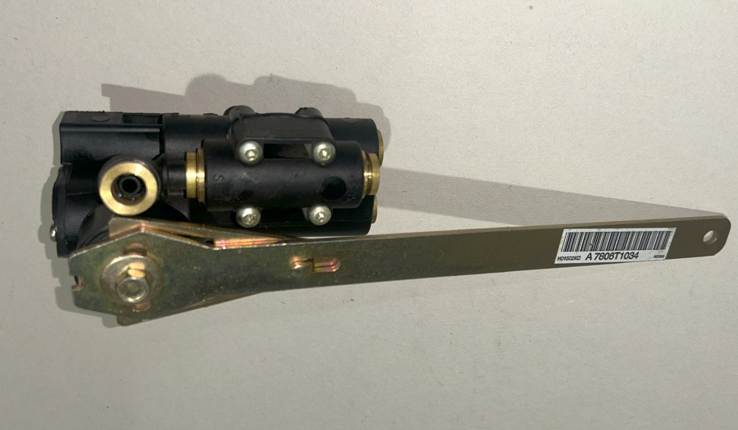 MERITOR Suspension HEIGHT CONTROL VALVE A7806T1034 same as A7806M1053