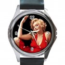 Marilyn Monroe In Sexy Red Dress Unisex Round Silver Metal Watch