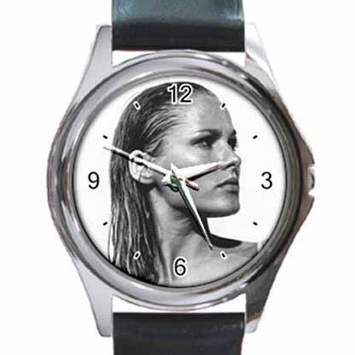 URSULA ANDRESS JAMES BOND DR. NO Unisex Round Silver Metal Watch