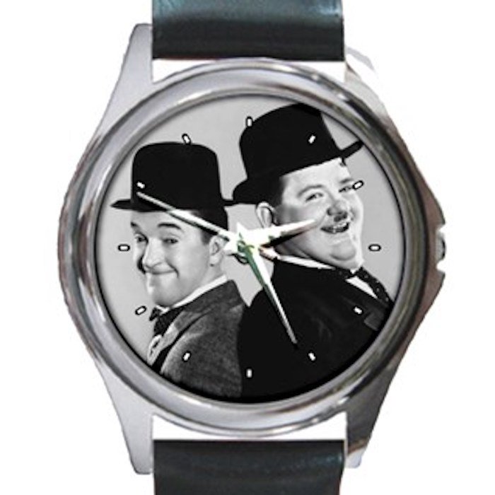 HOT LAUREL AND HARDY Unisex Round Silver Metal Watch