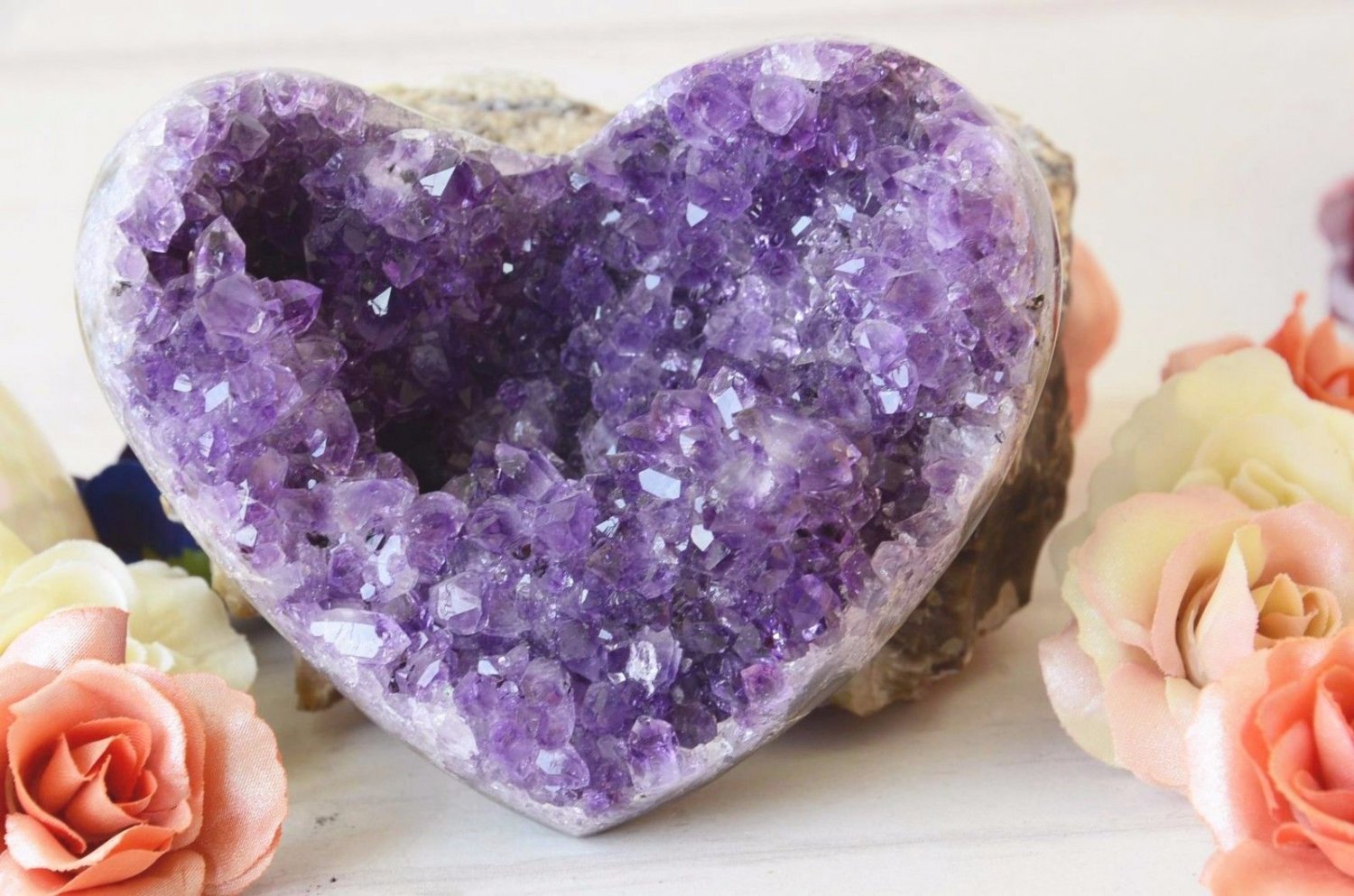 46 лет свадьбы какая свадьба что дарят. Amethyst Geode. Аметистовая свадьба. 48 Лет Аметистовая свадьба. Подарки из аметиста.