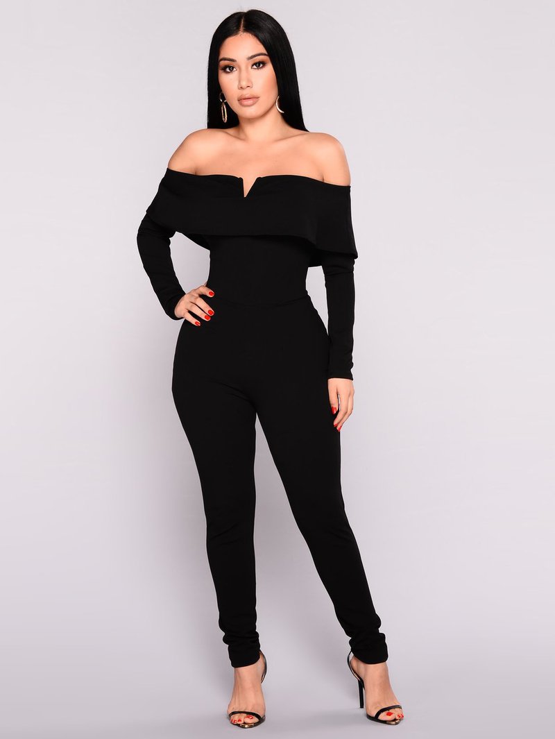 black boat neck suit