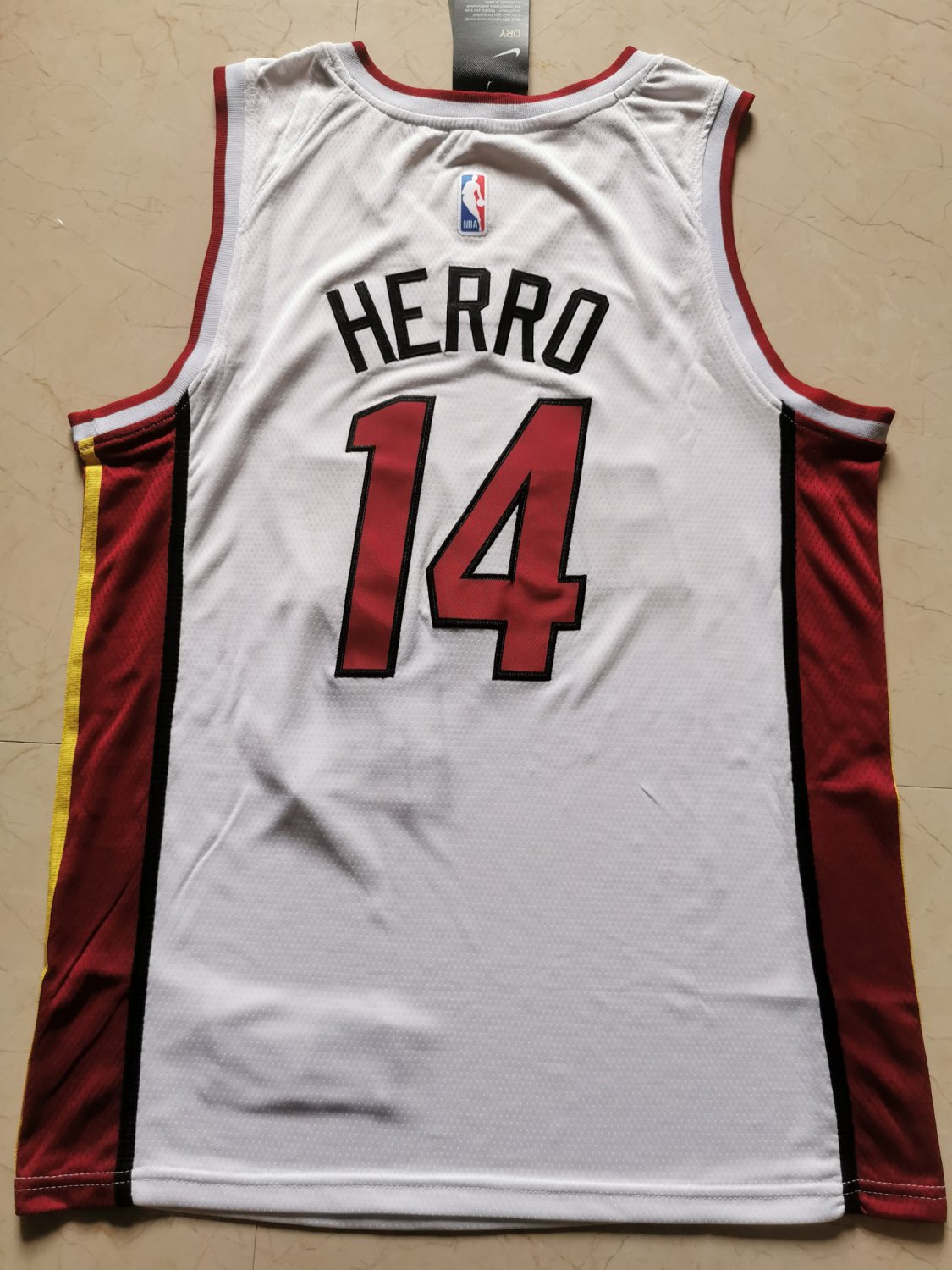 tyler herro finals jersey