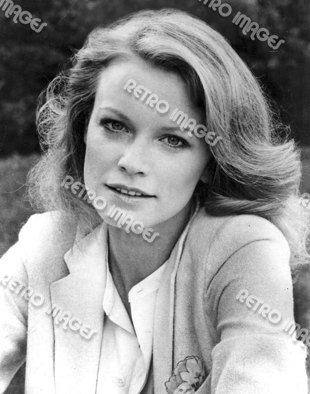 Shelley Hack 8x10 PS203