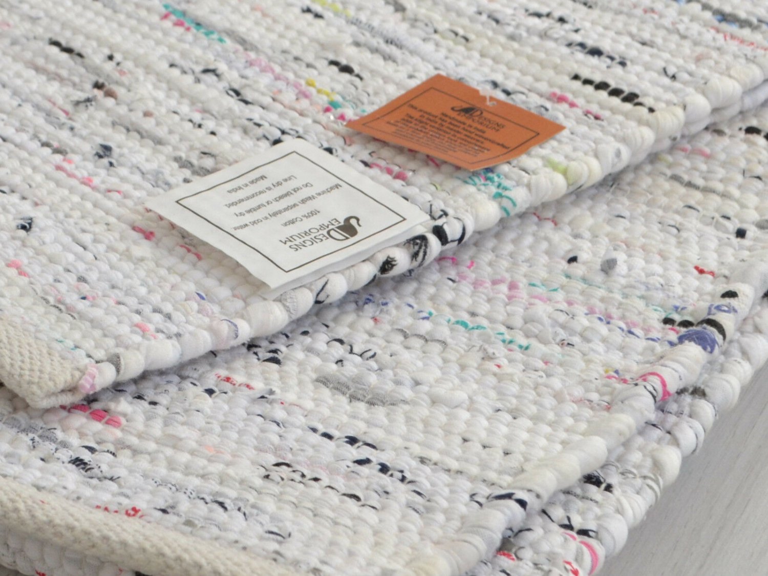 White Chindi Rag Runner Rug Handmade Recycled Cotton 90x60cm 3x2 Hemmed Pastel