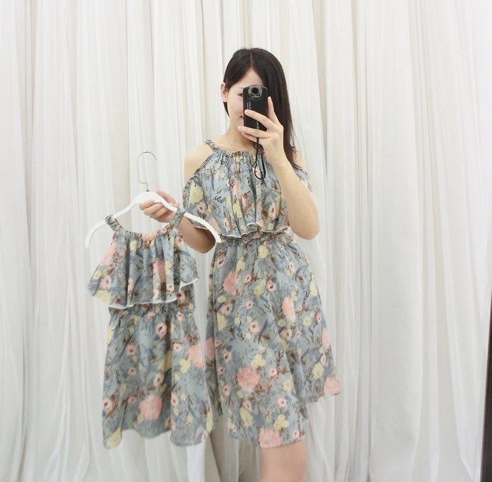 Chiffon Mother Daughter Off Shoulder Dresses Family Look Mommy and Me Clothes