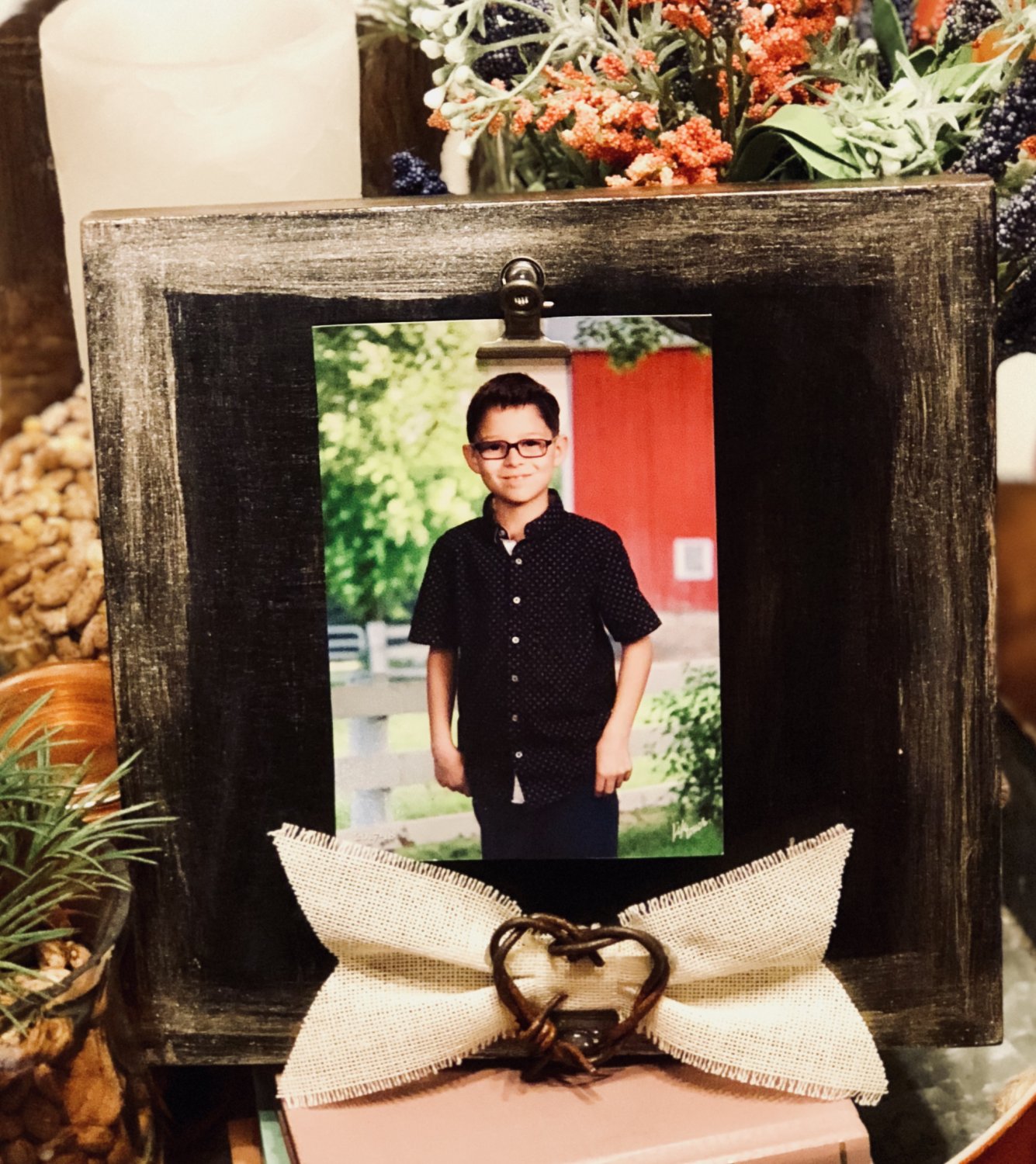 8x8 Black and Gold Photo Display