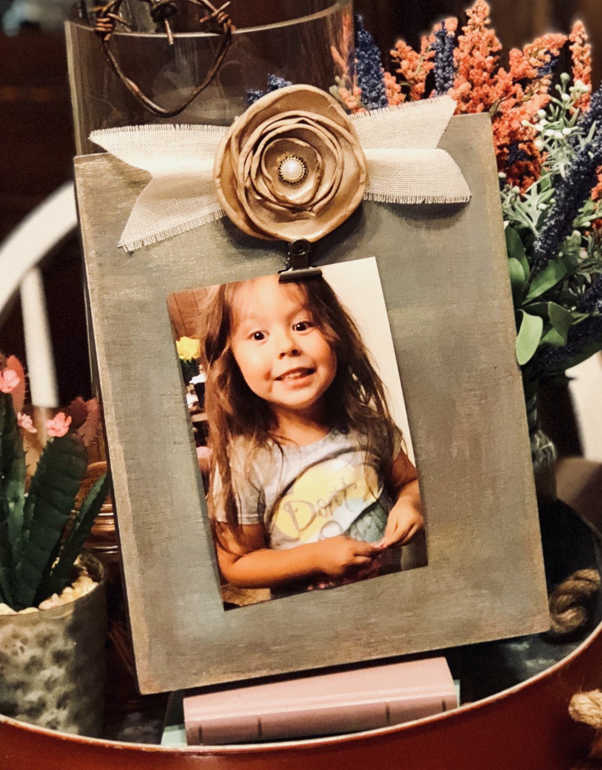 8x10 Grey Photo Display