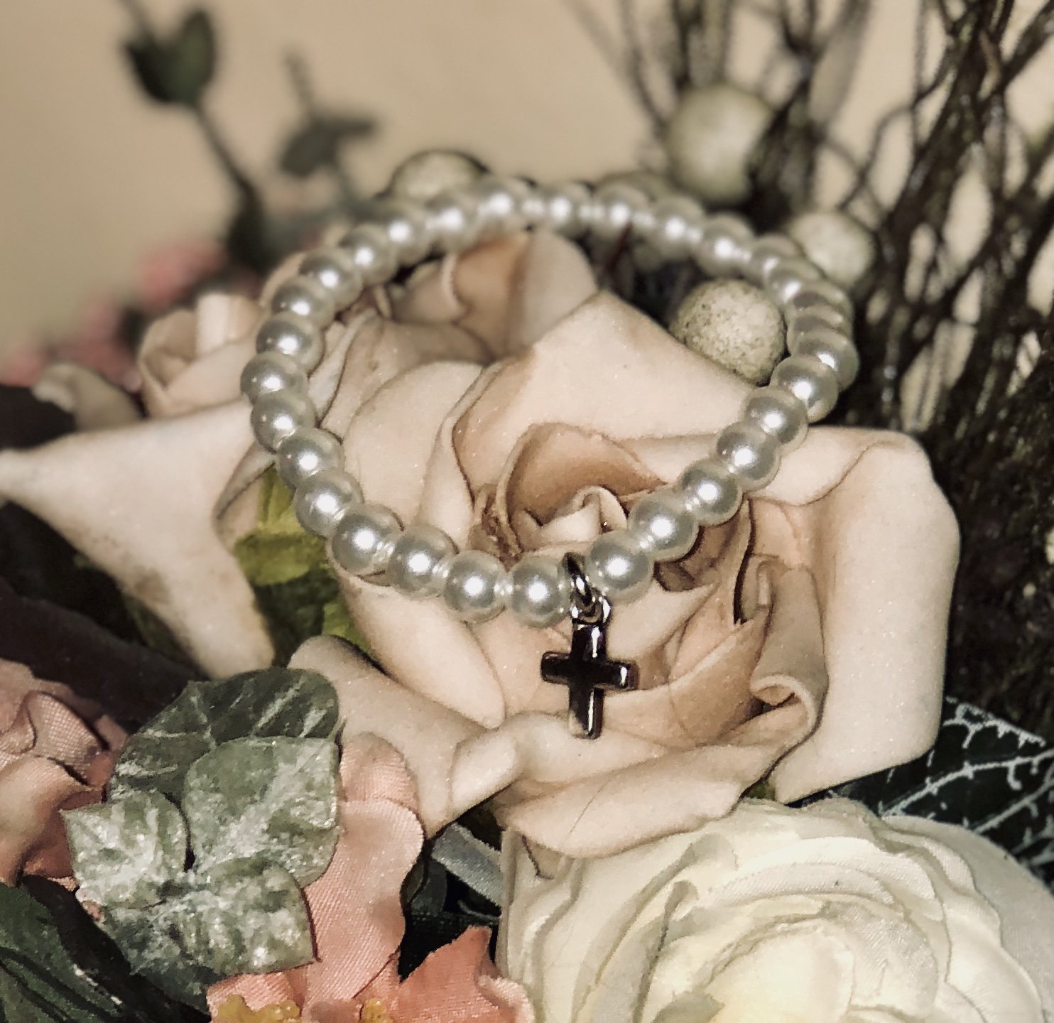 Pearl Bracelet with Cross Charm