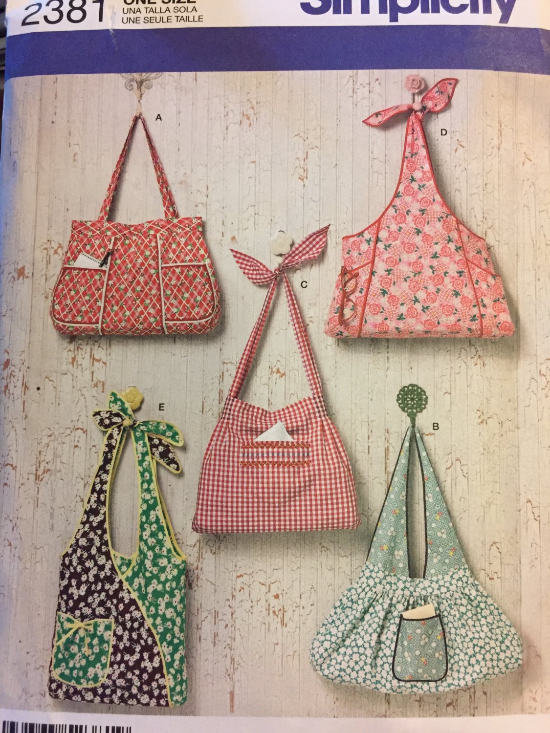 2381 Simplicity  Bags 5 Designs for Bags or totes or purses  UNCUT Sewing pattern